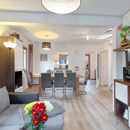Seepark Kirchheim Ferienhaus Bei Diane Mit Sauna Esterno foto