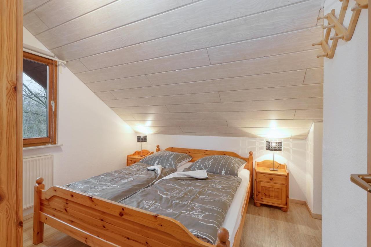 Seepark Kirchheim Ferienhaus Bei Diane Mit Sauna Esterno foto
