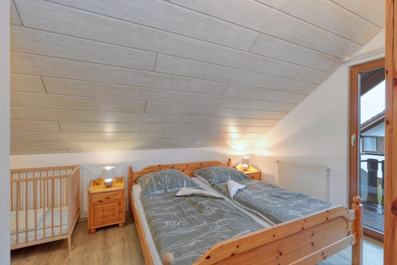 Seepark Kirchheim Ferienhaus Bei Diane Mit Sauna Esterno foto